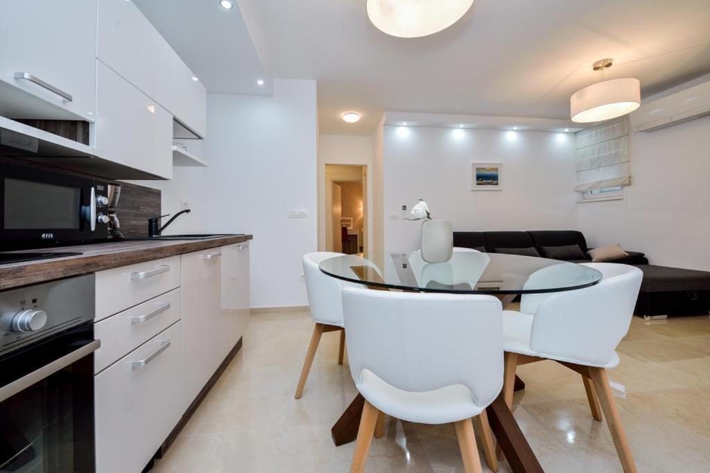 Luxury Apartment Arta-2 With Heated Pool And Jacuzzi Bibinje Ngoại thất bức ảnh