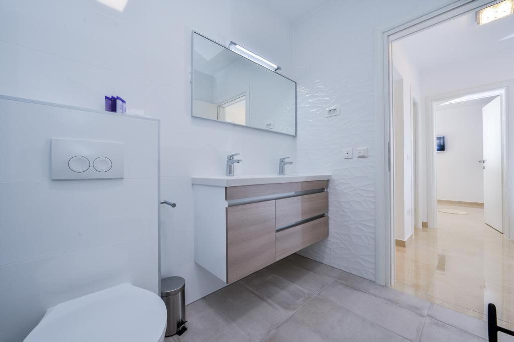 Luxury Apartment Arta-2 With Heated Pool And Jacuzzi Bibinje Ngoại thất bức ảnh